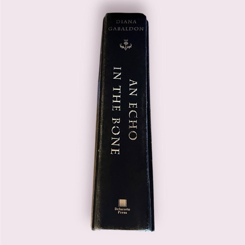 Diana Gabaldon - An Echo in the Bone hardcover Outlander Series